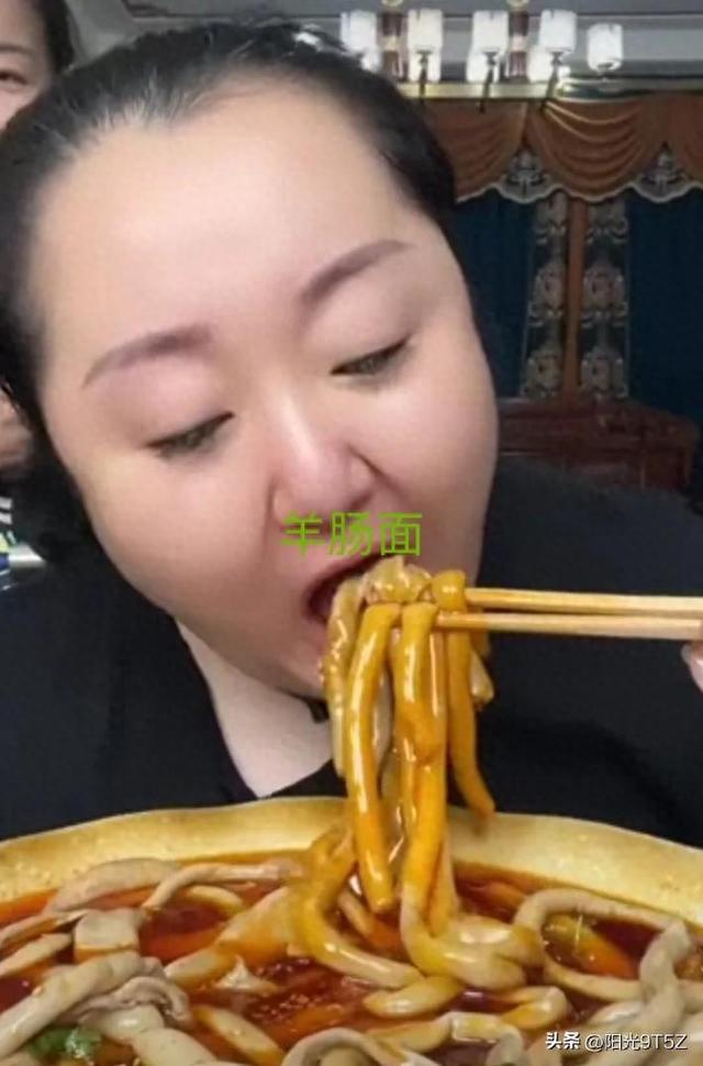 美食界的扛把子——美食主播北京胖姐