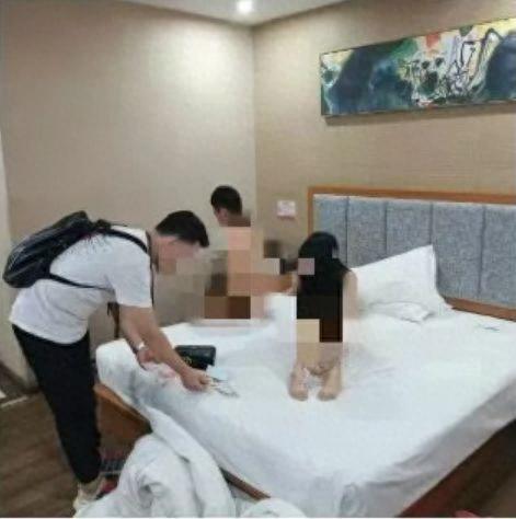 江西警方深夜突袭！35名男女被抓，现场不堪入目…