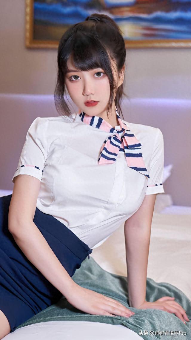 优星馆美女制服可爱写照