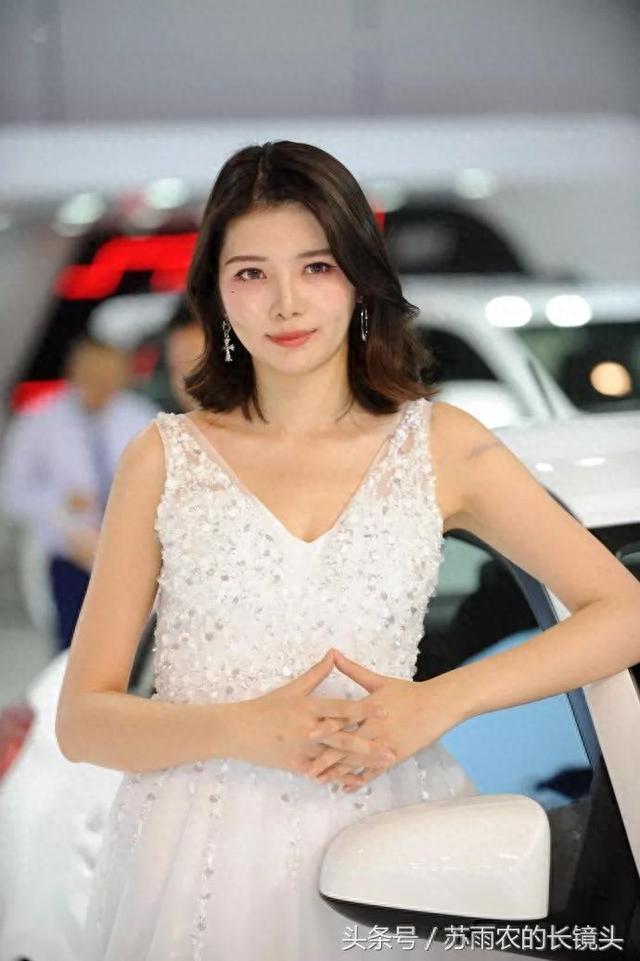 成都车展美女模特精选50图