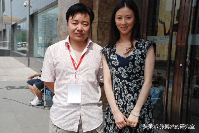 舞蹈家汤加丽：拍摄“全裸写真”，爆火后与家庭决裂，如今咋样