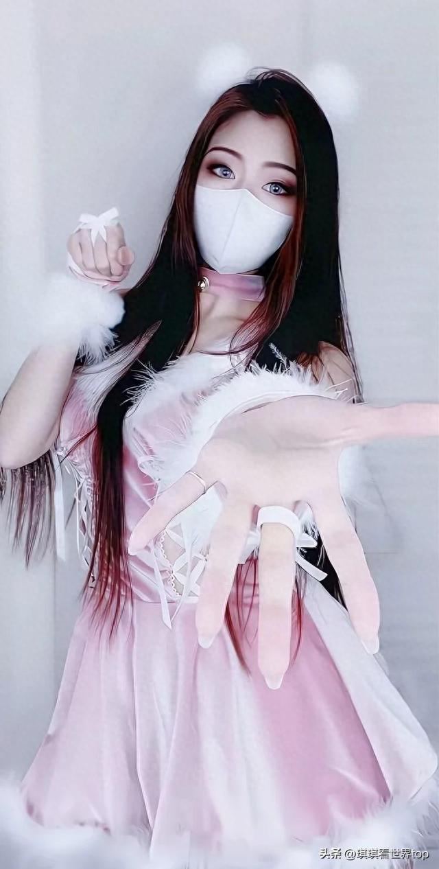 清纯亮丽美女私房高清写真