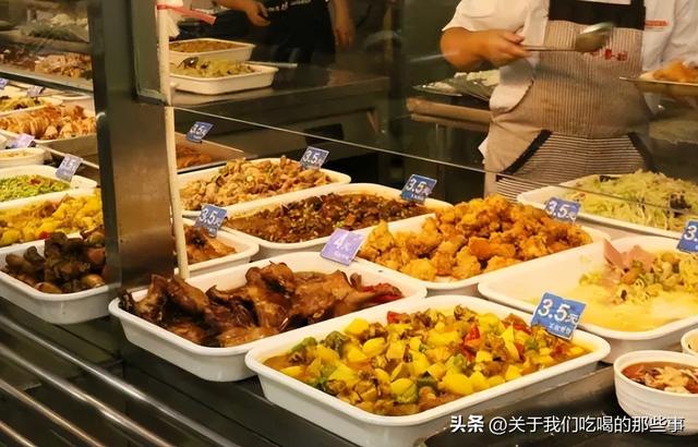 清华大学食堂有多好？了解饭菜质量和价格后，我：后悔没好好读书