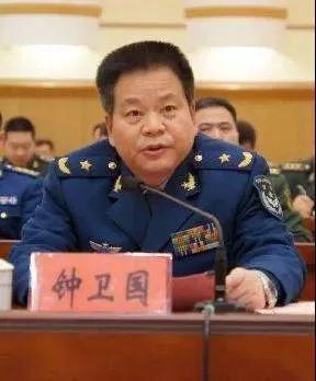 空军5人升中将、38人升少将