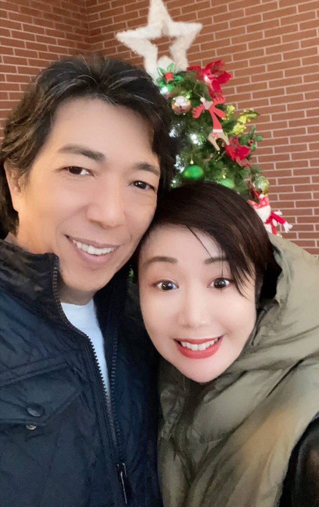 蔡依林：有过三段失败恋情，44岁仍未婚，再婚父亲60岁后连生两子