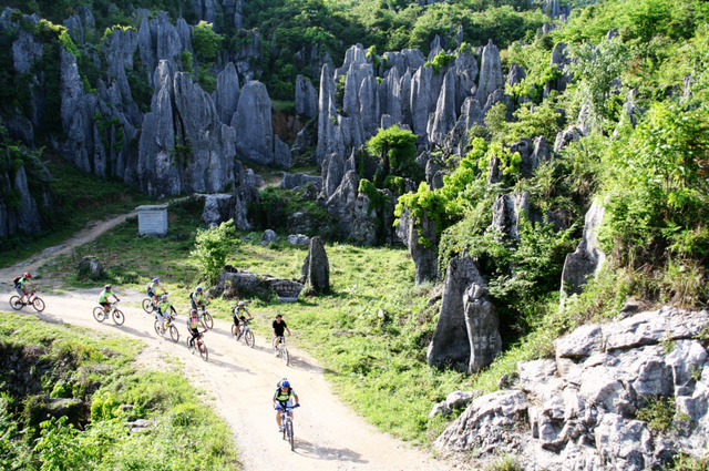 从长沙到龙山，只有一趟城铁的距离