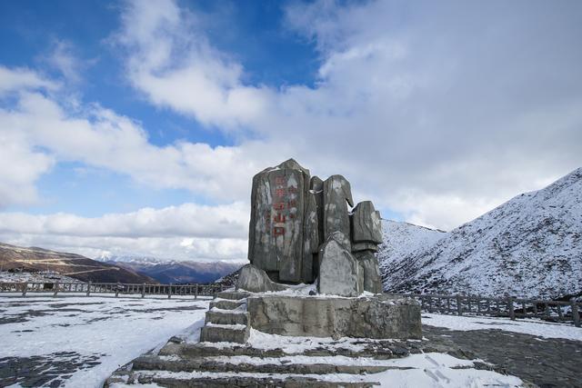 西藏旅游不可错过的藏式餐厅，品美食长见识，藏族美女能歌善舞