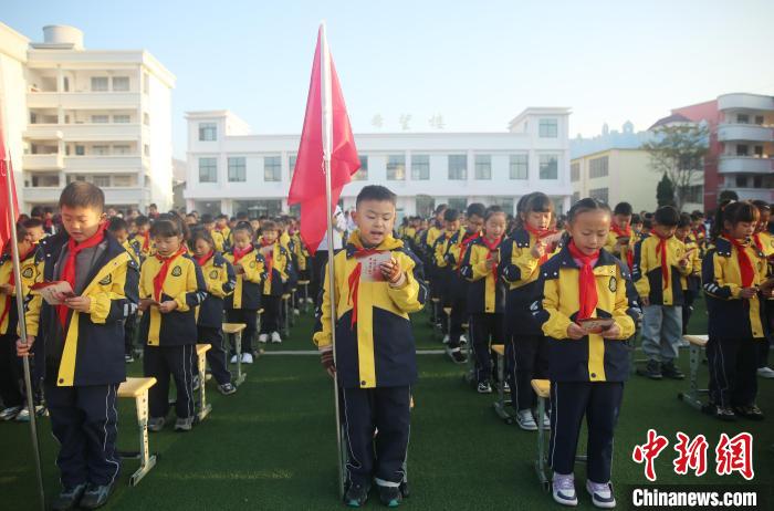 云南玉溪：民族团结之花绽放千余所校园