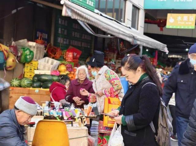 穿梭云南各大市场，看看有没有你记忆中的年味？