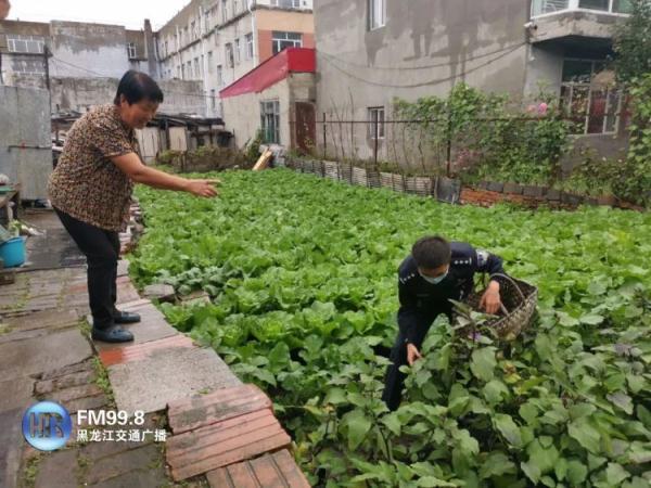 “刘叔叔，谢谢你jiu了我妈妈！”这位“叔叔”却是一名女子……