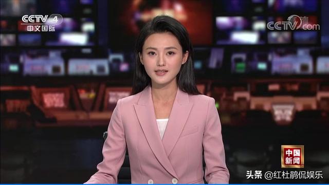 央视《中国新闻》迎来新女主播刘颢玥，职业轨迹与李七月一模一样